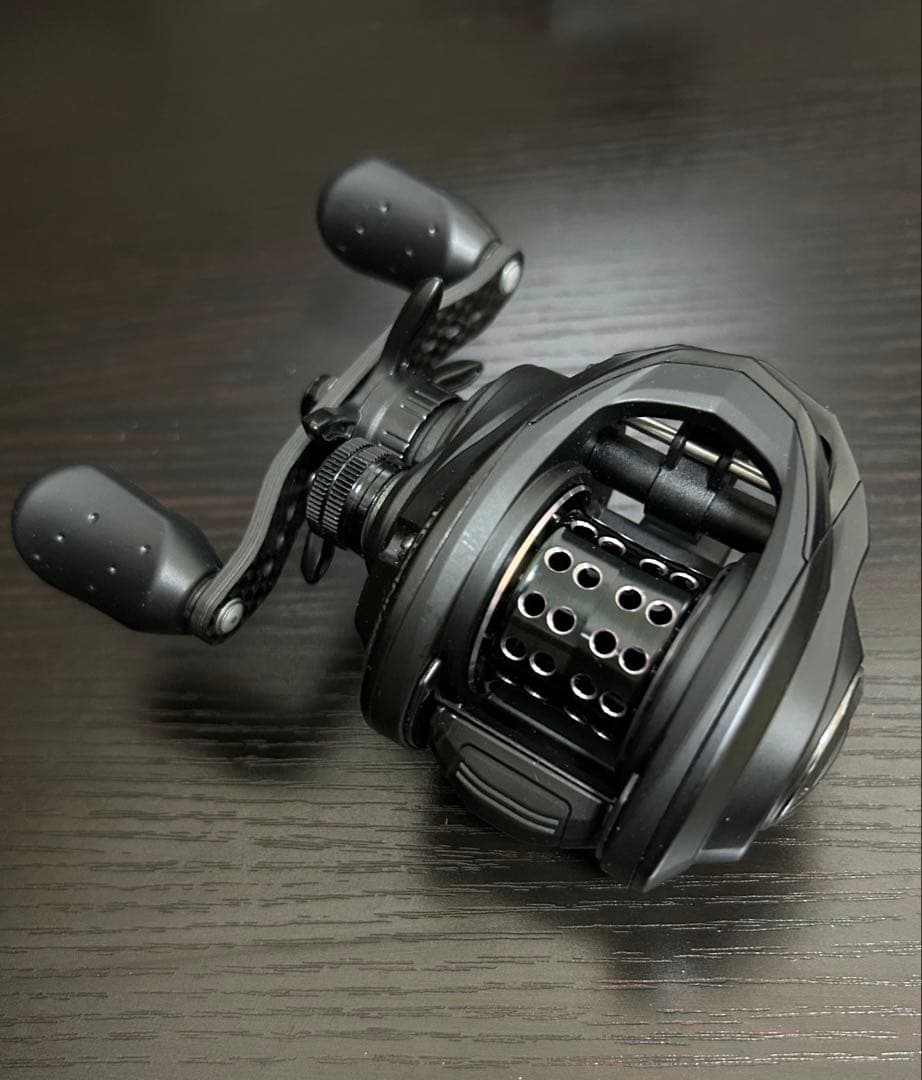 【超美品】Abu Garcia ROXANI BF8-L ベイトリール左ハンドル