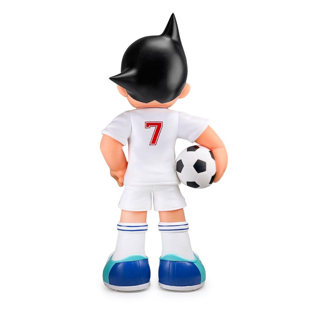 鉄腕アトム　手塚治虫作品　フィギュア　W杯　イングランド　イギリス　記念商品