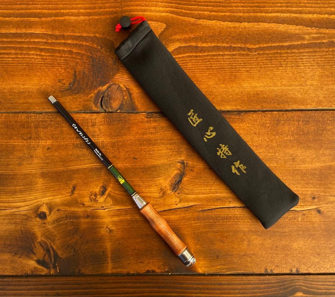 小物釣り竿　タナゴ竿　ブラック×グリーン　210cm ウッドグリップ　振り出し竿