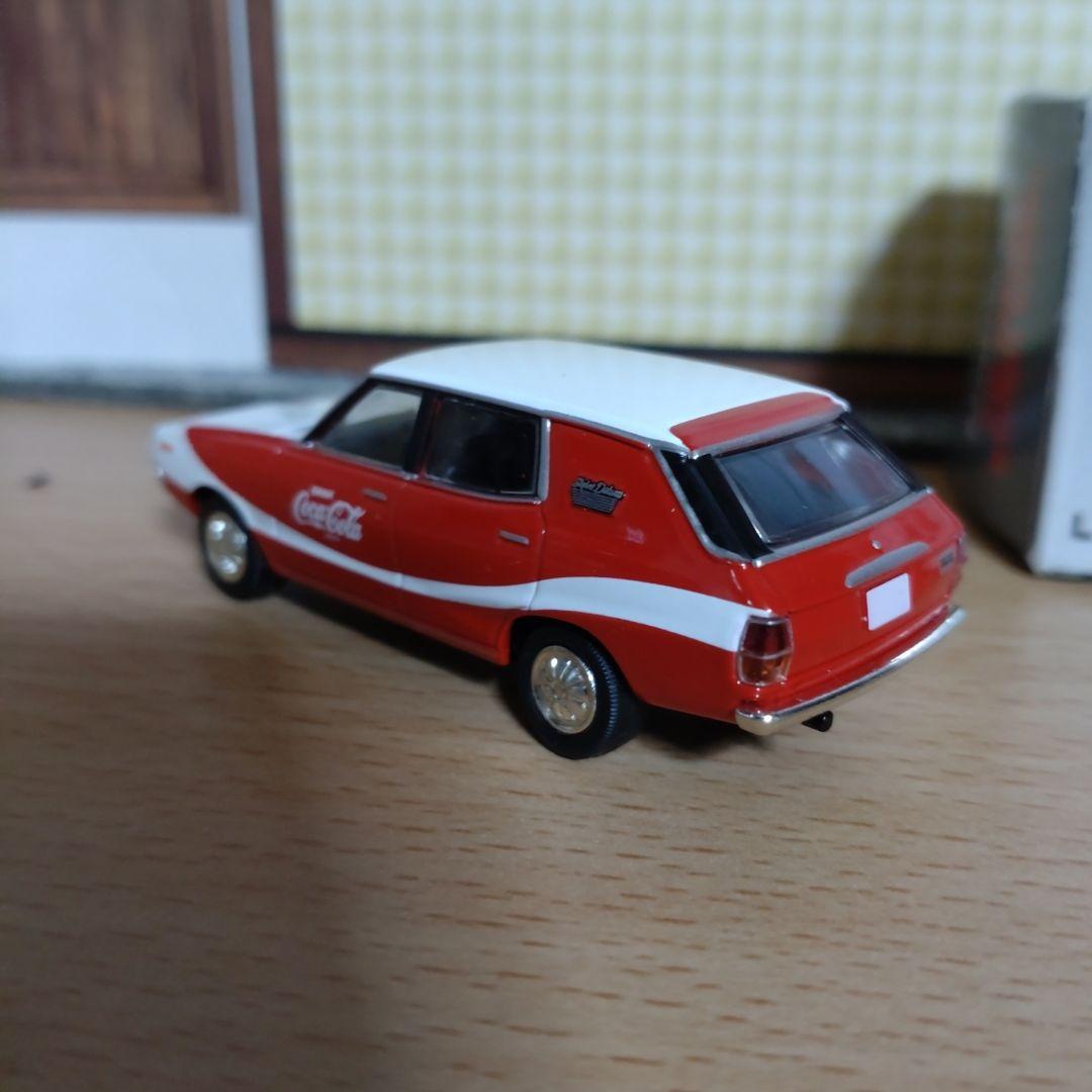 トミカリミテッドヴィンテージ　NISSANスカイラインバン（コカ・コーラ仕様）