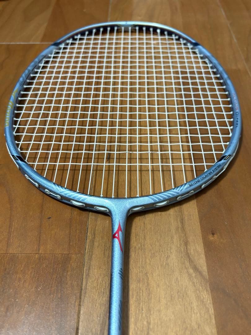 【美品】Mizuno ALTIUS 01 FEEL SPE バドミントンラケット