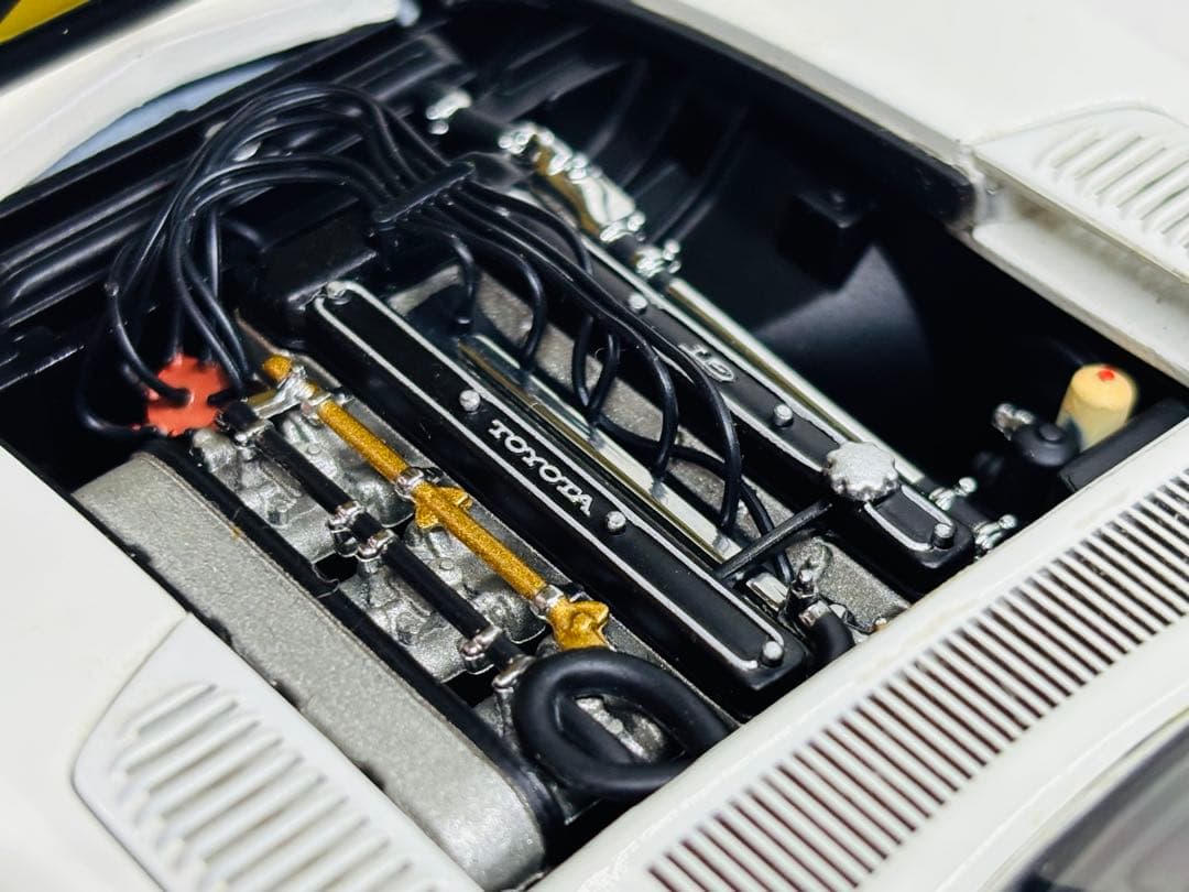 イ*チ様 1/18AUTOart オートアートトヨタ2000 GT オープン仕様