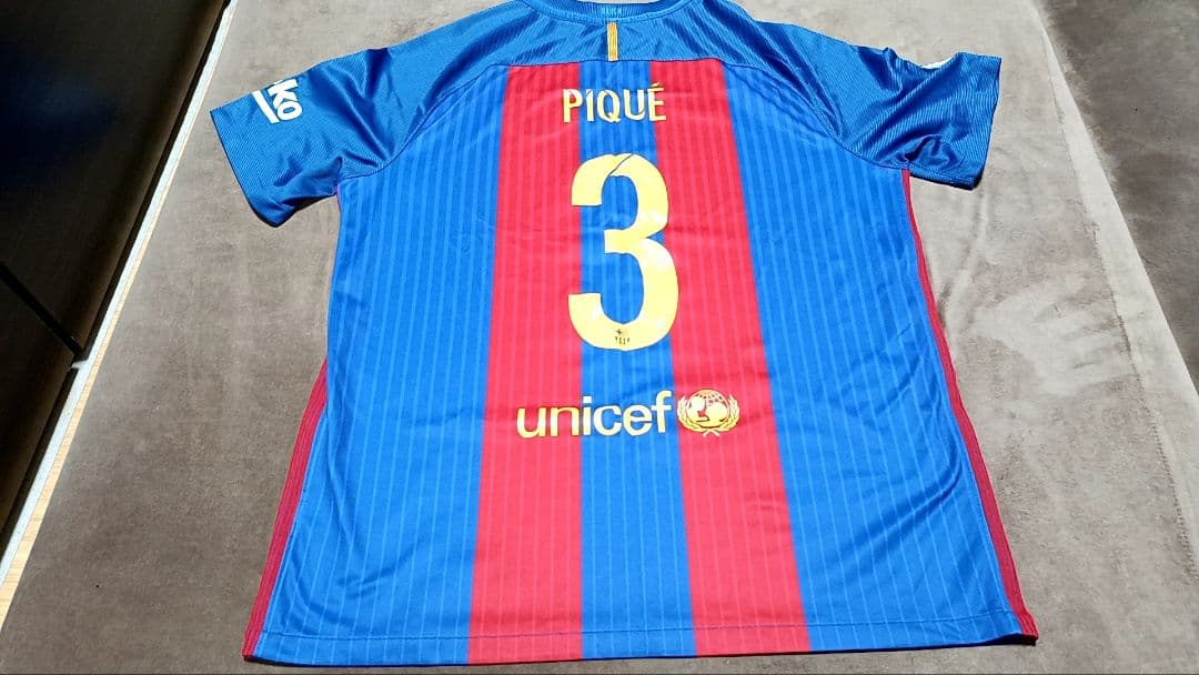 FCバルセロナ PIQUE 3番 シャツ