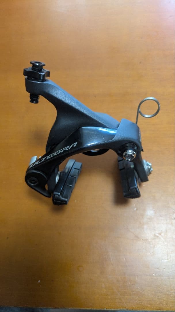 ULTEGRA ダイレクトマウントブレーキ　BR-R8010(FとRS)