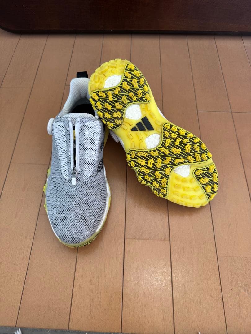 adidas スネークスキン風シューズ グレー/イエロー