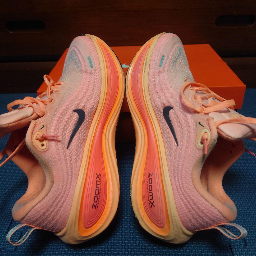 NIKE　ボメロプラス