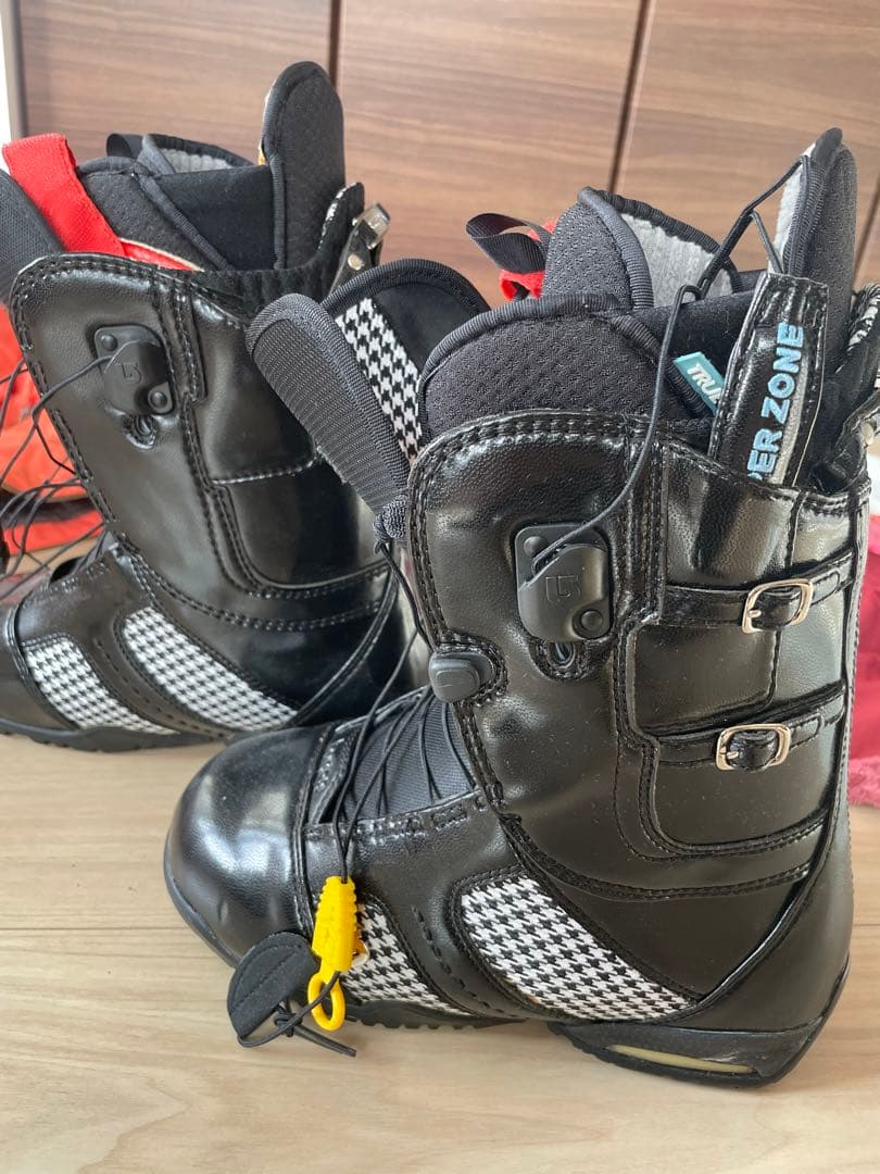 BURTONブーツ　ウェア上下　バッグ1式
