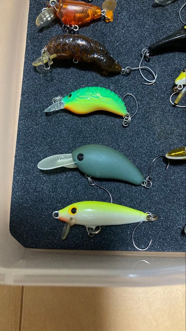 トラウト　クランクベイト 25個セット