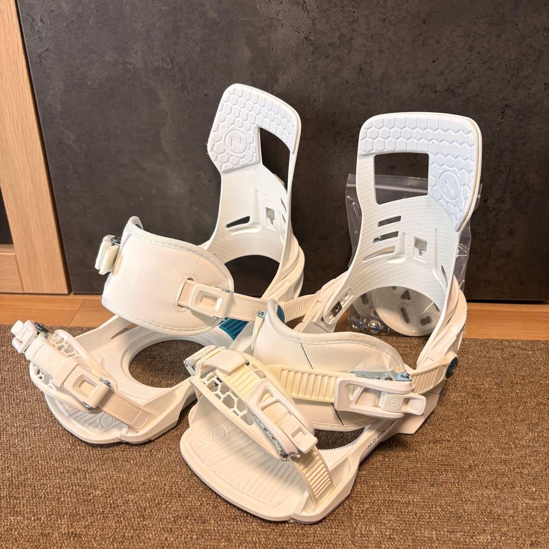 ナイデッカー バインディング 美品 Mサイズ 24-25シーズン スノーボード