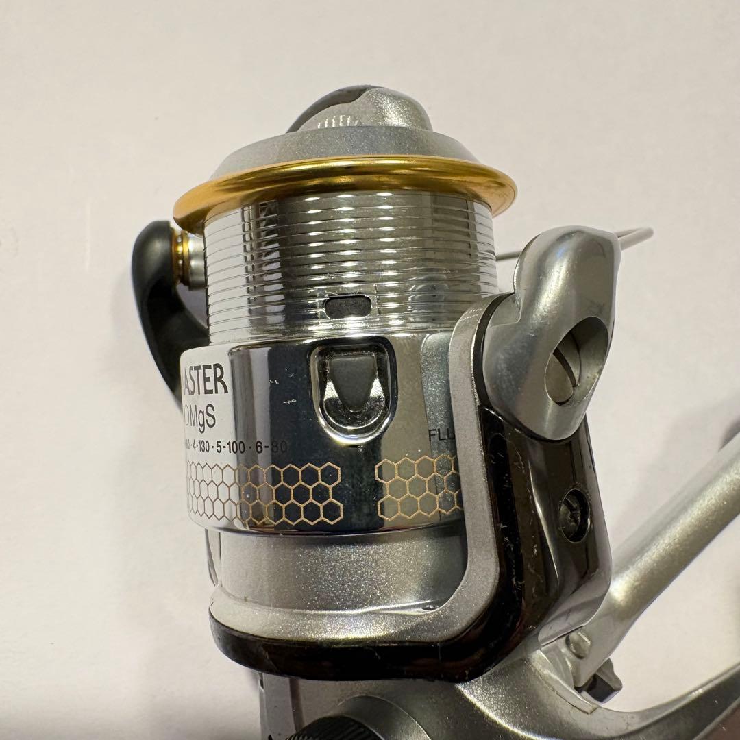 zio様シマノ バイオマスター2500MgS スピニングリール