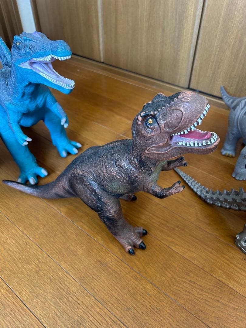恐竜フィギュア 8体セット