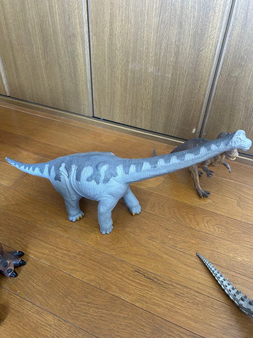 恐竜フィギュア 8体セット