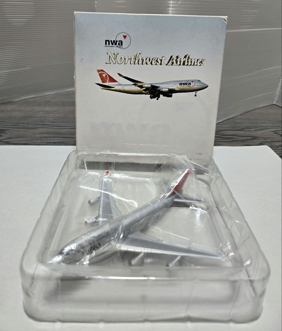 Navigator　1/400　B747-451　nwaノースウエスト　ジャンク