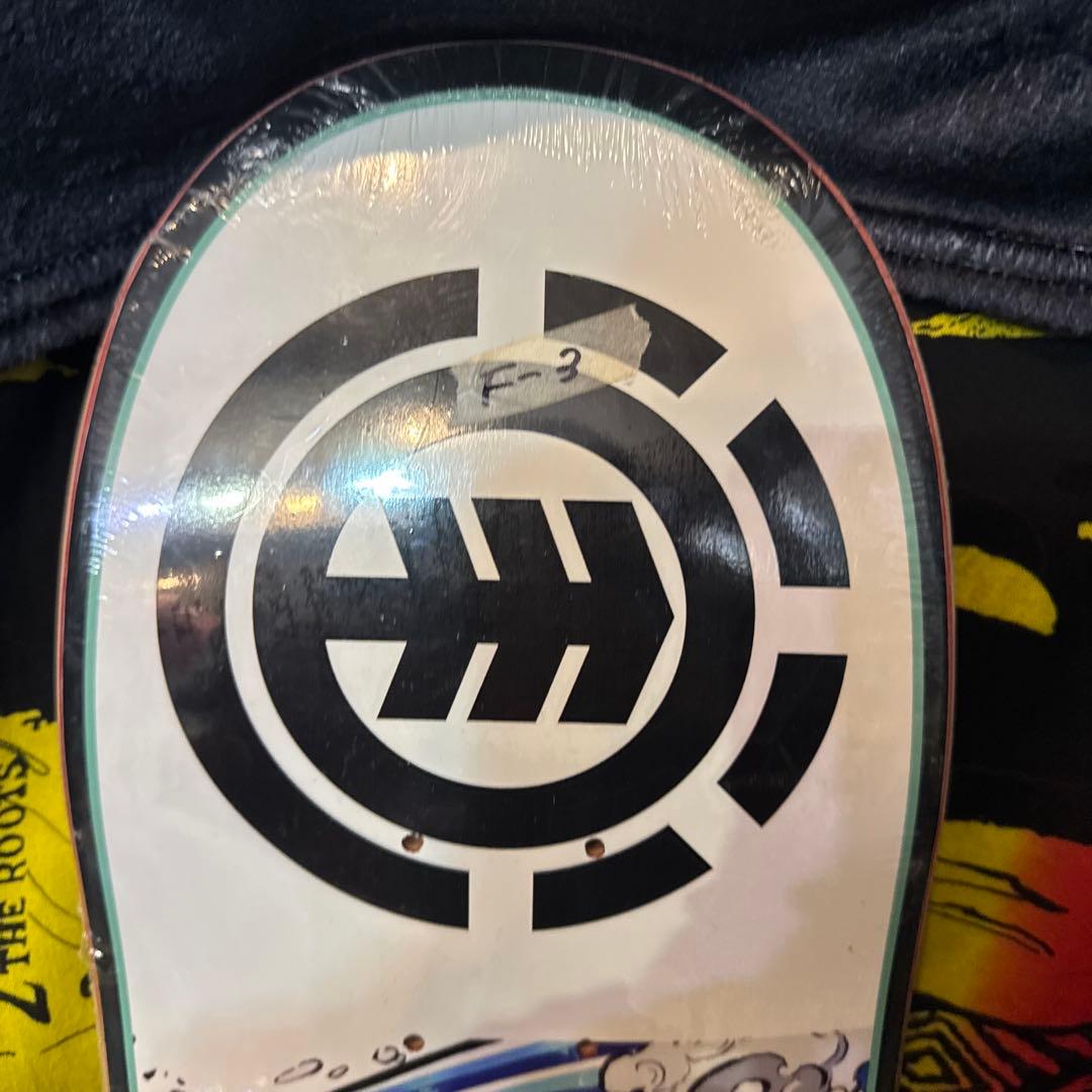 ELEMENT 鬼滅の刃 炭治郎 スケボーデッキ8×31.75㌅