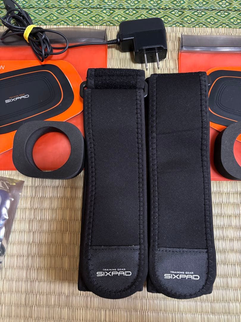 【美品】ジェル付　シックスパッド ボディフィット2 充電式