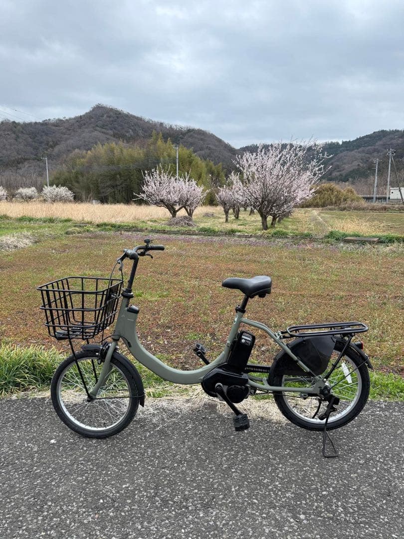 グレー 電動アシスト自転車 シティタイプ 前バスケット付き