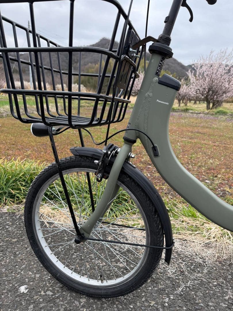 グレー 電動アシスト自転車 シティタイプ 前バスケット付き