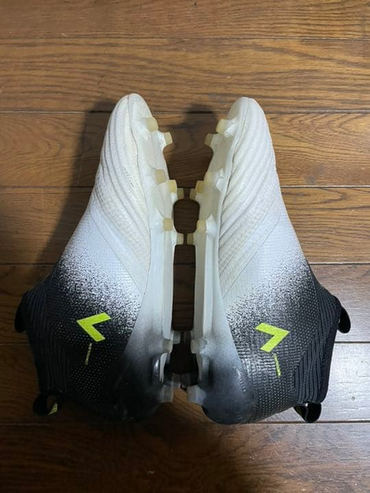 アディダス サッカースパイク ピュアコントロール