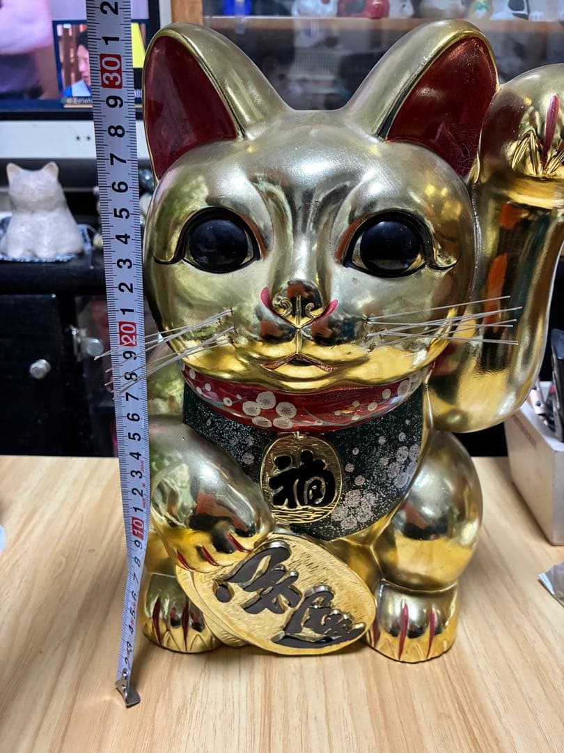金色の招き猫 置物