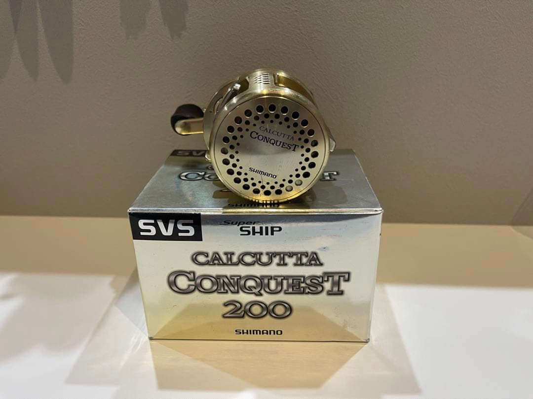 リール SHIMANO CALCUTTA CONQUEST 200
