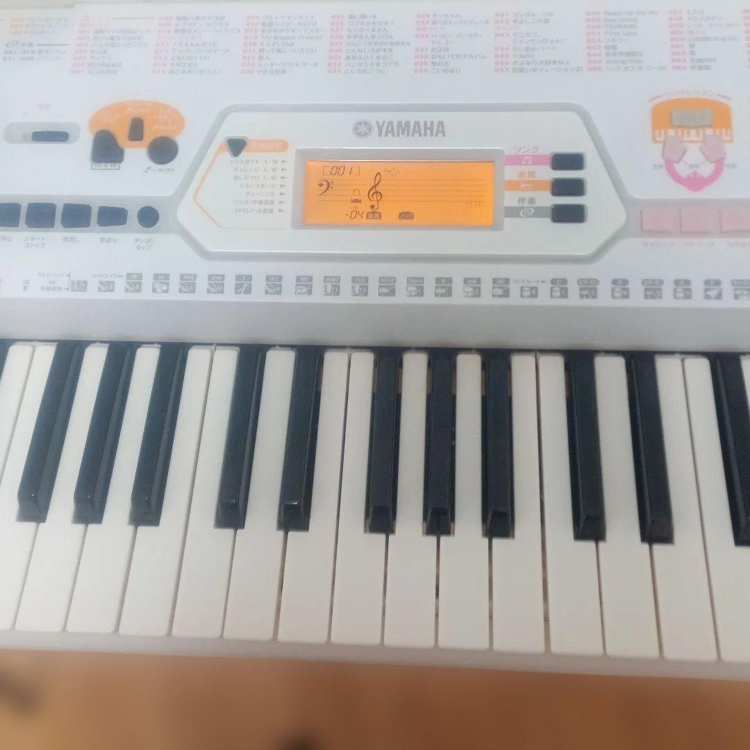 YAMAHA PORTATONE EZ-J22　電子キーボード スタンド付き