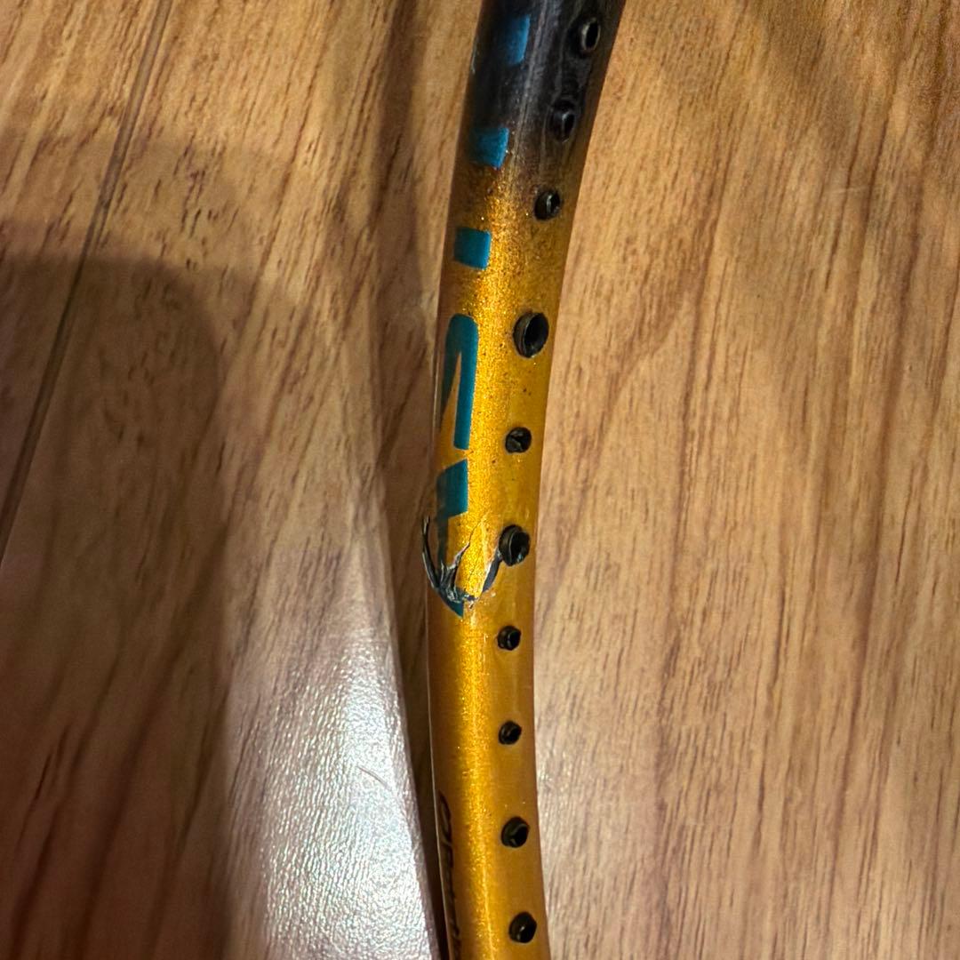 バドミントンラケット　アストロクス88Dプロ　ジャンク品