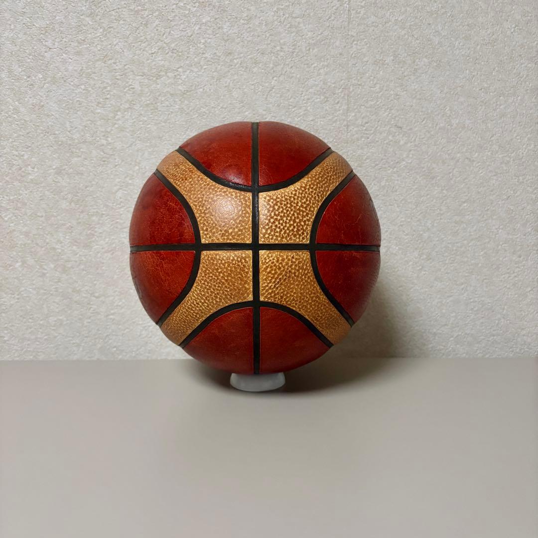 モルテン FIBA公式球　天然皮革 バスケットボール B7G5000