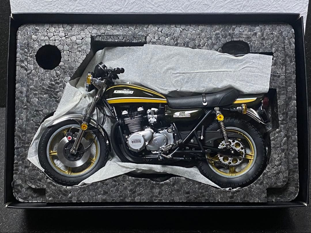 購入時状態、未使用 Wit'sマイルストーン KAWASAKI ZII A改