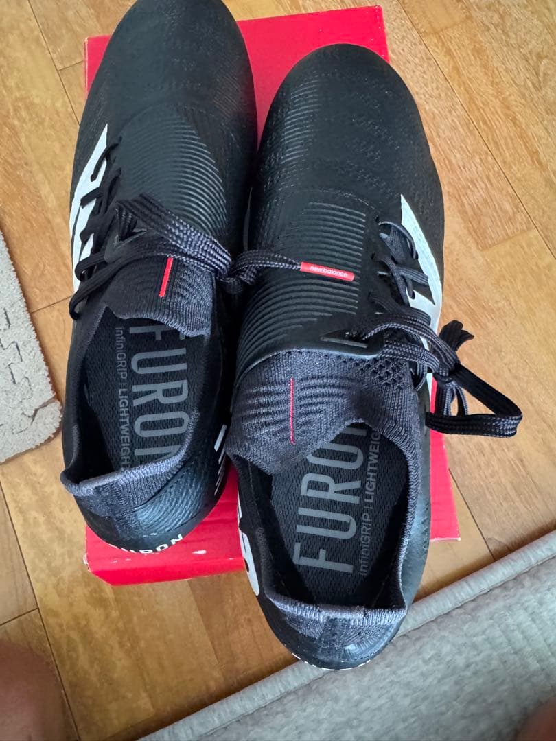 新品　未使用　New Balance Furon サッカーシューズ