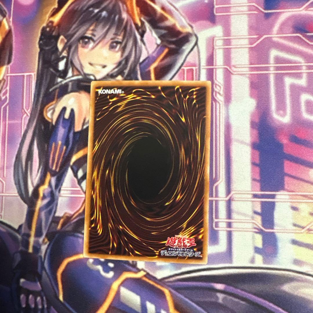 遊戯王　ブラックマジシャンガール ホログラフィック　①