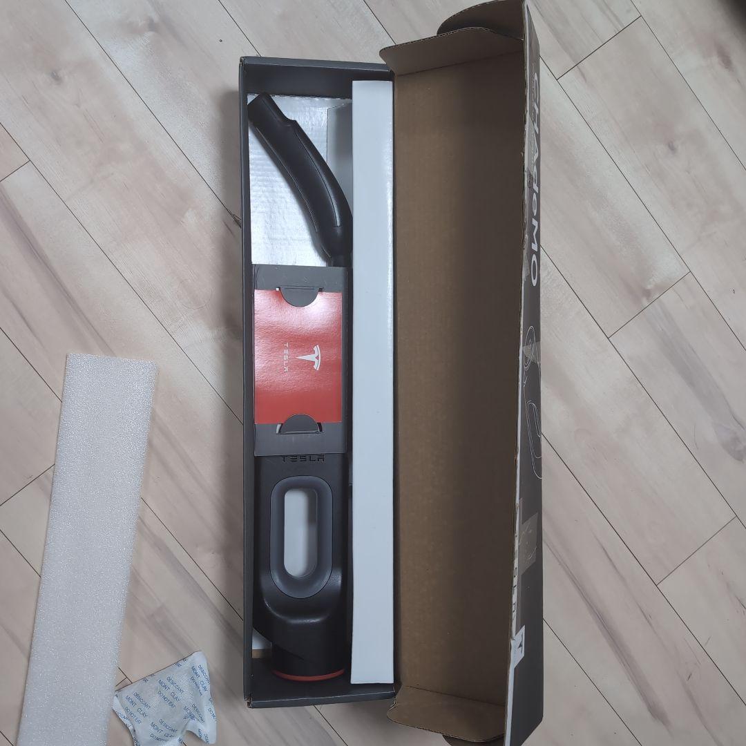 TESLA 充電器 ハンドル付き