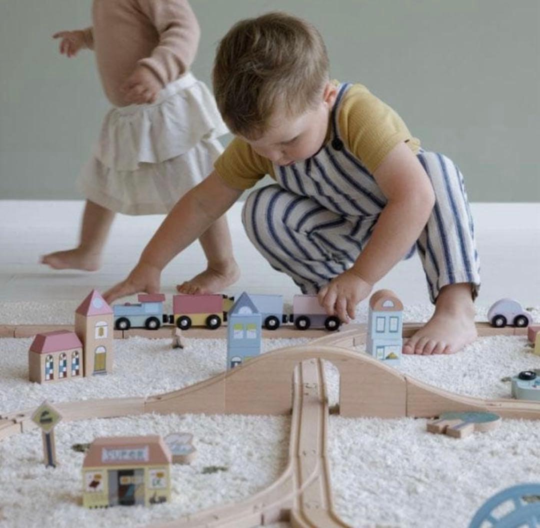 LITTLE DUTCH リトルダッチ　Train Set XL 107ピース