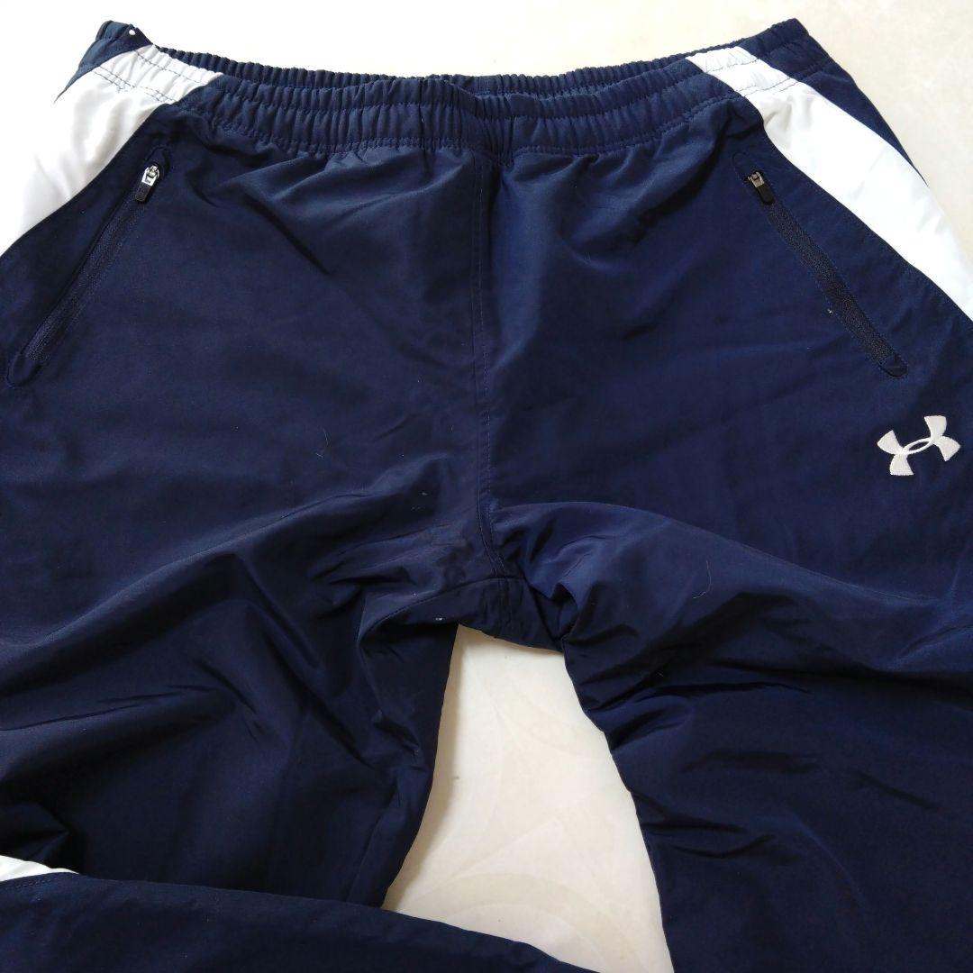 [Z21] UNDERARMOUR ジャージXL　MEN濃紺ストライプ　スポーツ
