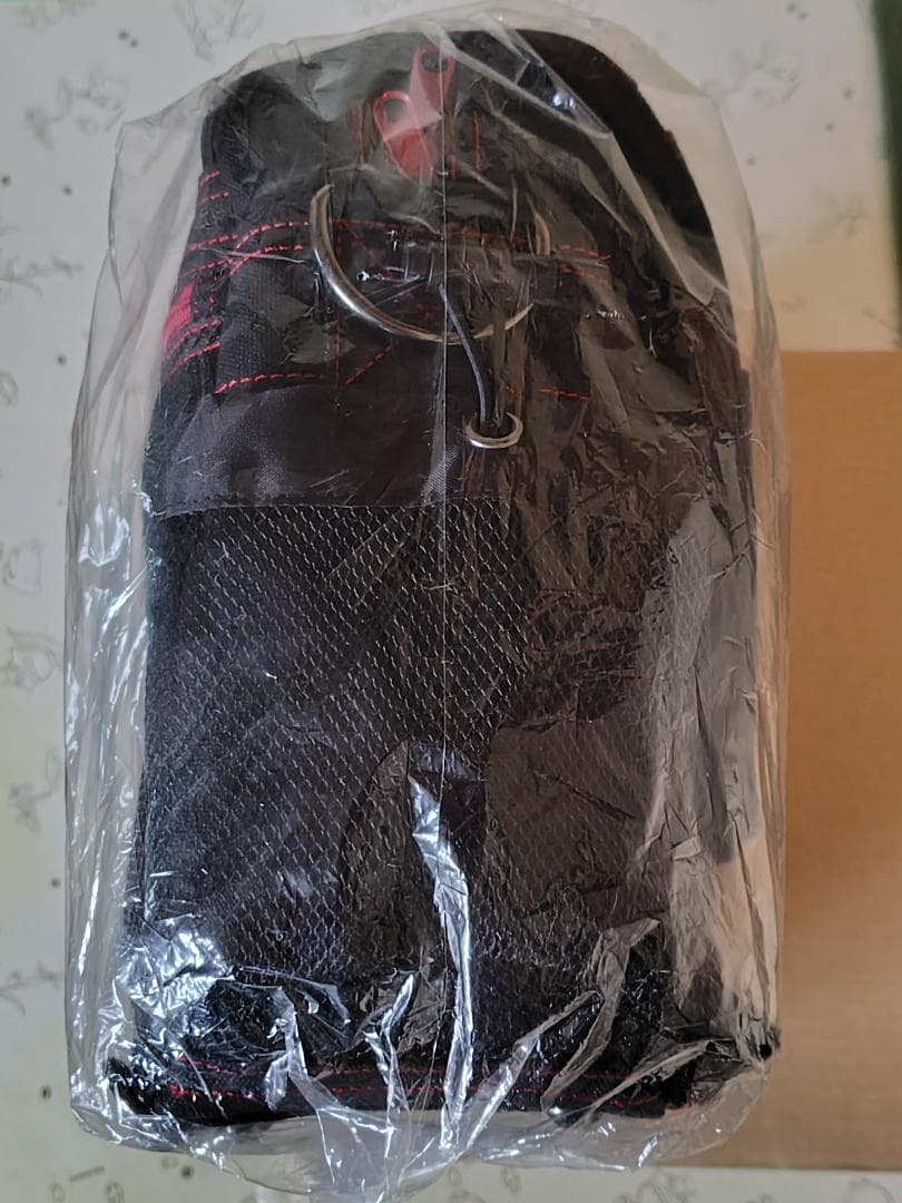 【新品・未開封】黒森峰女学園 ガルパンツァー3WAYバッグ 特典バッジ付