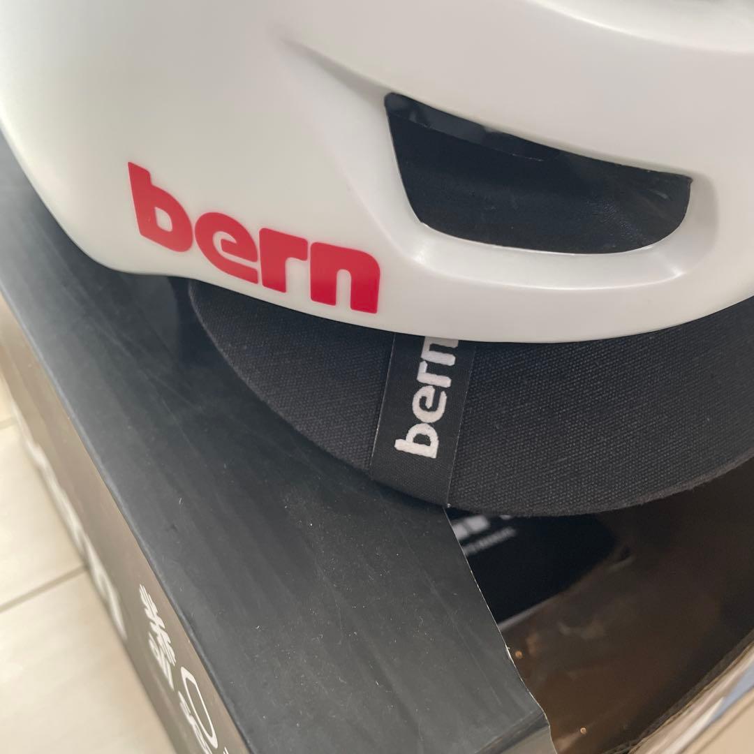 bern ALLSTON ZIP MOLD S-M バイザーヘルメット ホワイト