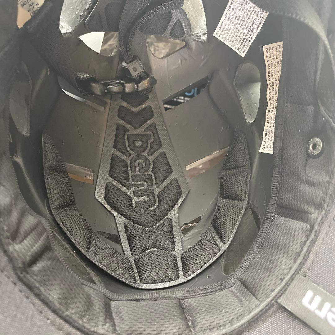 bern ALLSTON ZIP MOLD S-M バイザーヘルメット ホワイト