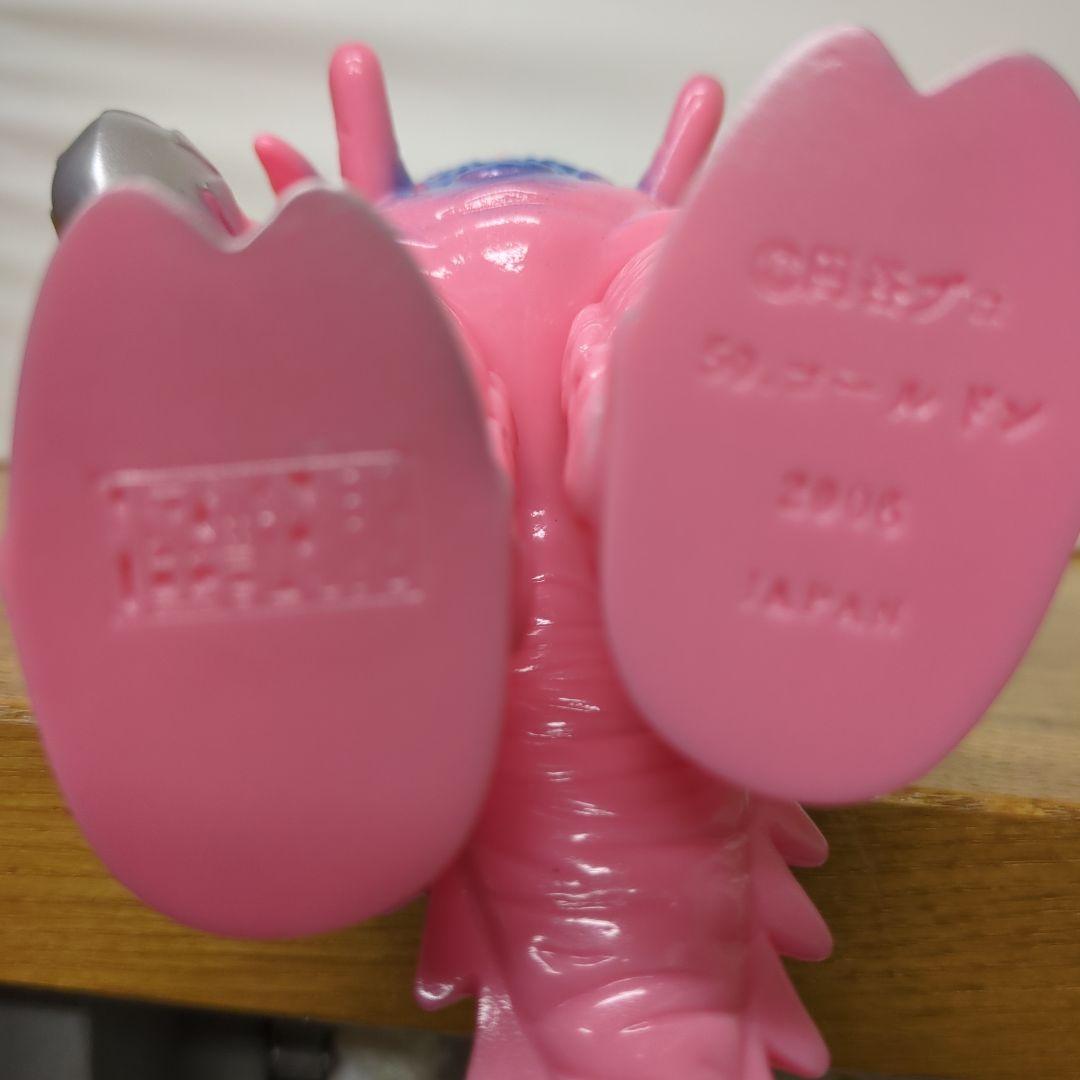 カプセル冷凍怪獣　コールドン　フィギュア
