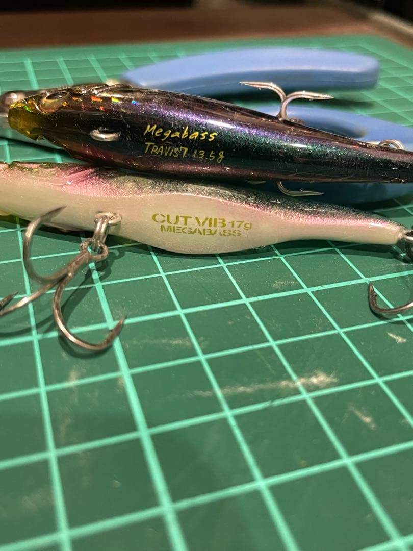 Megabass CUTVIB／TRAVIS7ルアー7個セット