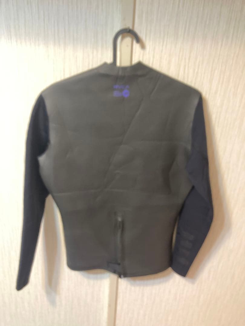 未使用 ルーカ RVCA サーフィン タッパー ウェットスーツ  Mサイズ