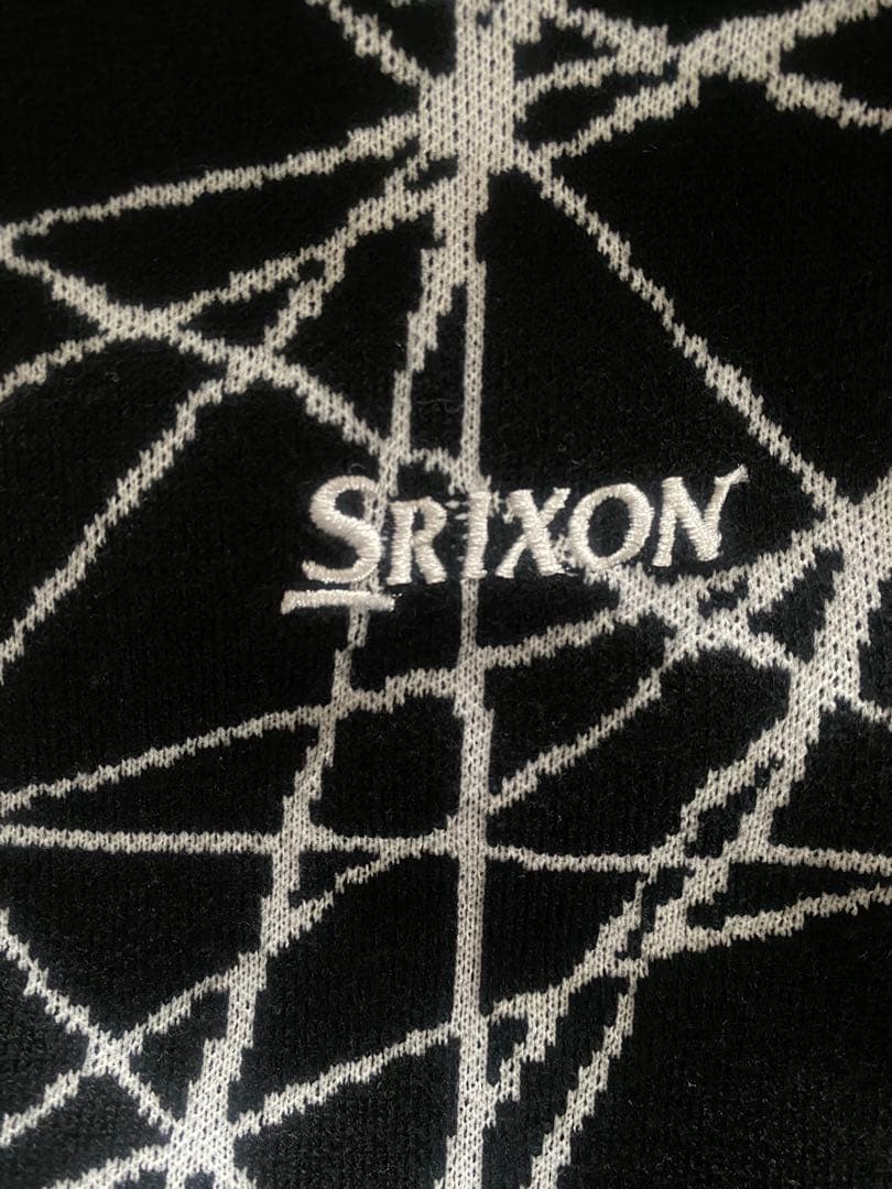 新品未使用　スリクソン SRIXON セーター フルジップ 蓄熱保温裏地　LL