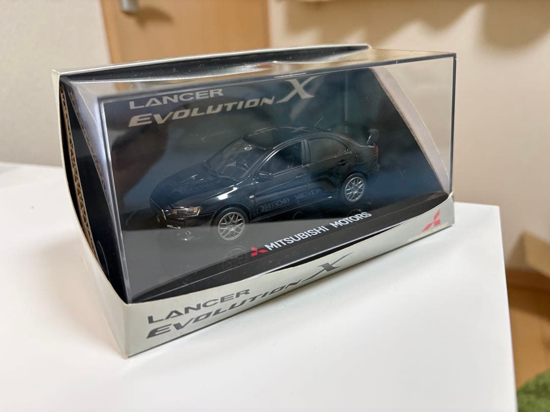 Mitsubishi Lancer Evolution X 黒