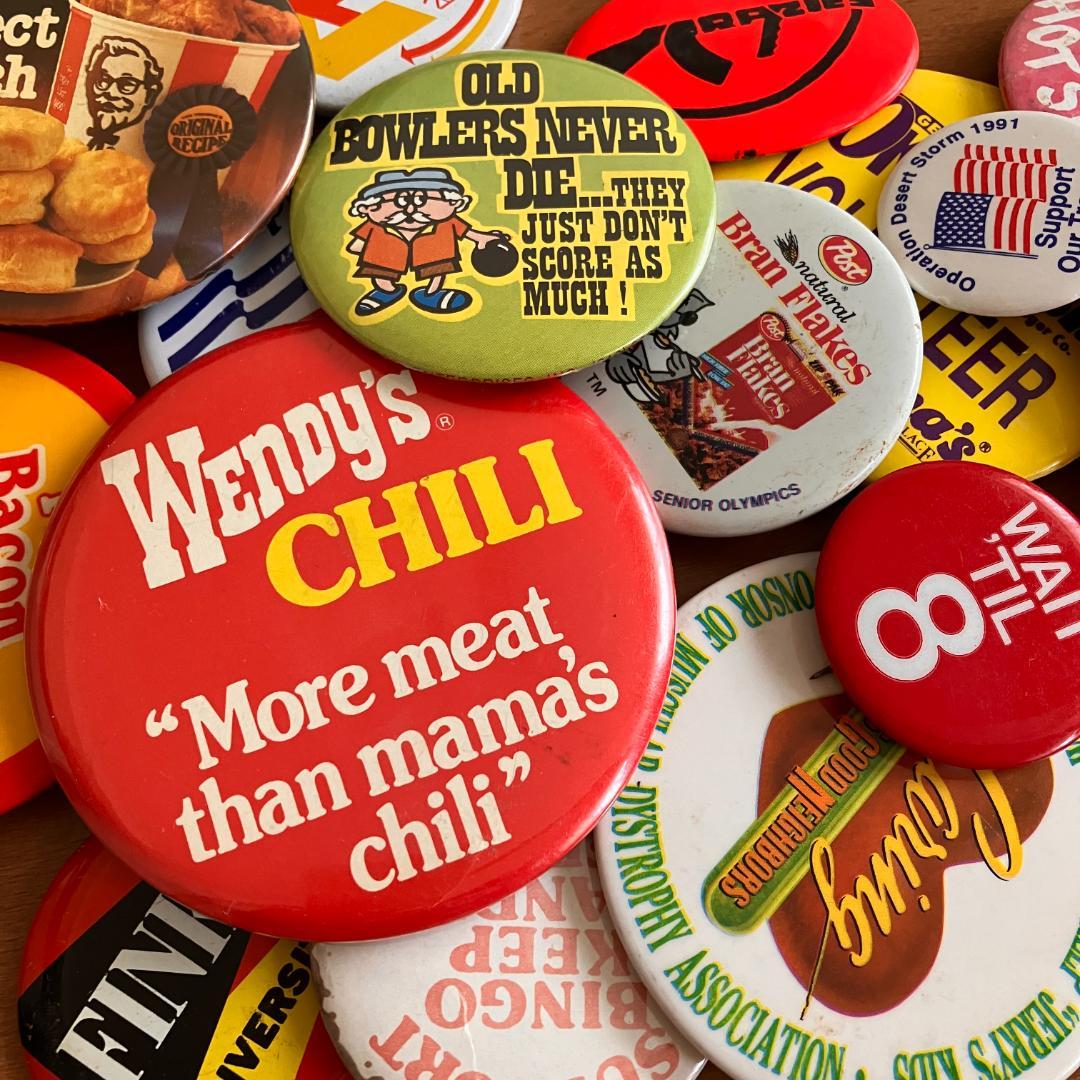 アメリカの缶バッジ200個over★まとめ売り／vintage／ノベルティ