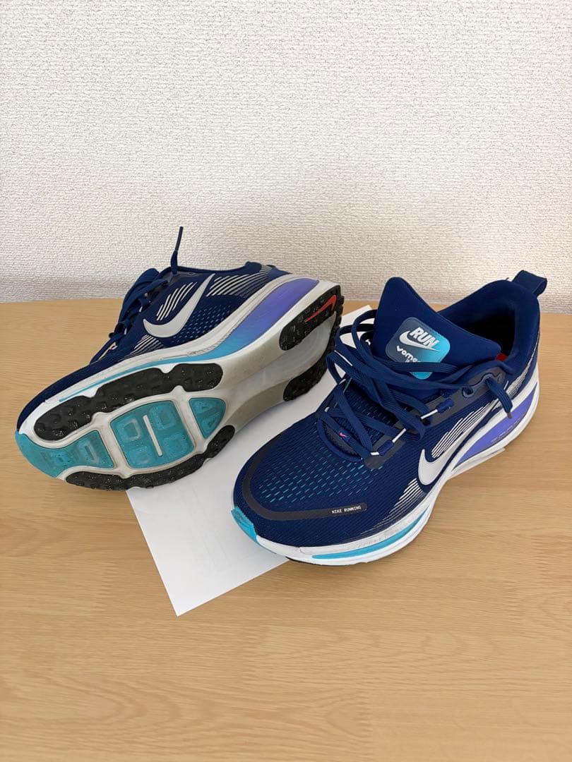 ウォーキング・ランニングウェア Nike Vomero 18 27.5cm