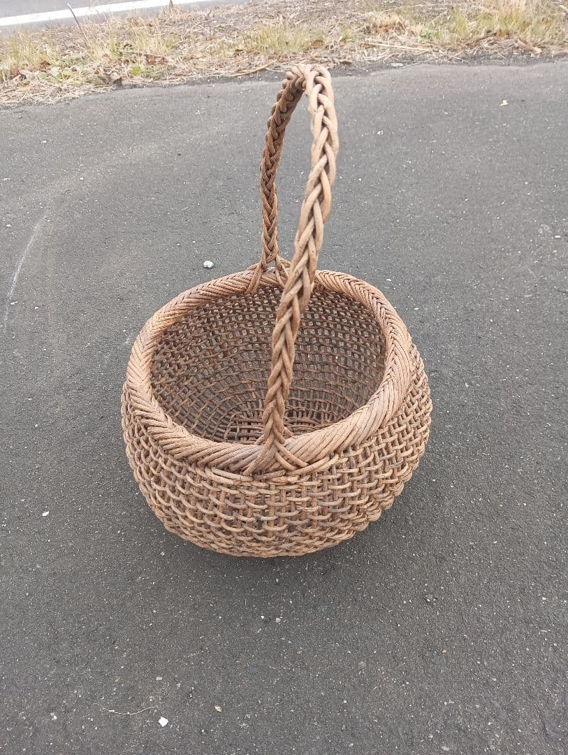 あけび　持ち手つきかご　あけびかご　古道具
