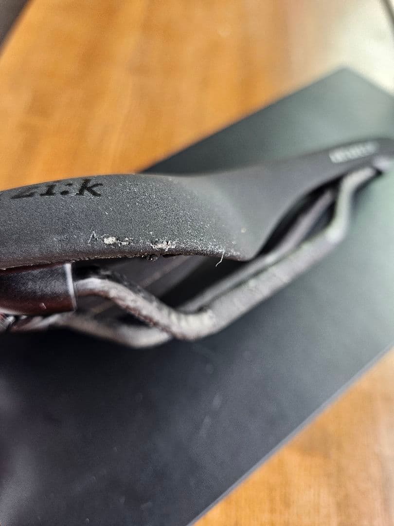 フィジーク Fizik Antares R1 Open サドル