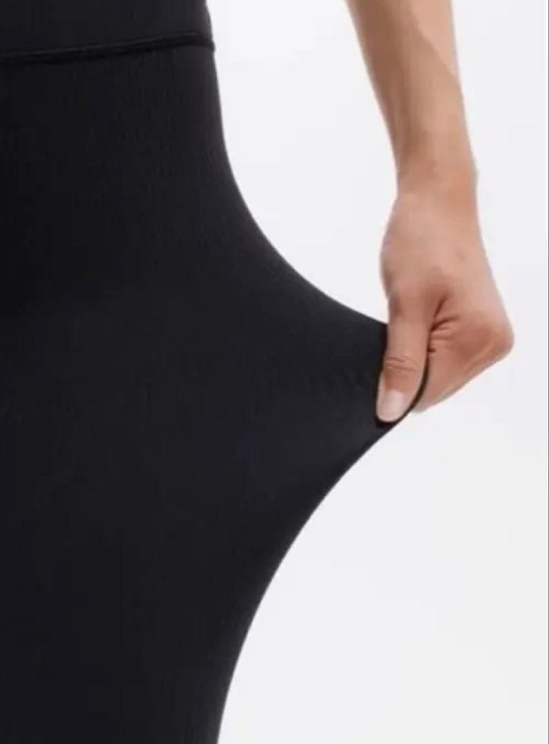 ★ゲリラSALE★新品　LAVA SUKALA ヨガ　上下セット　M L セット
