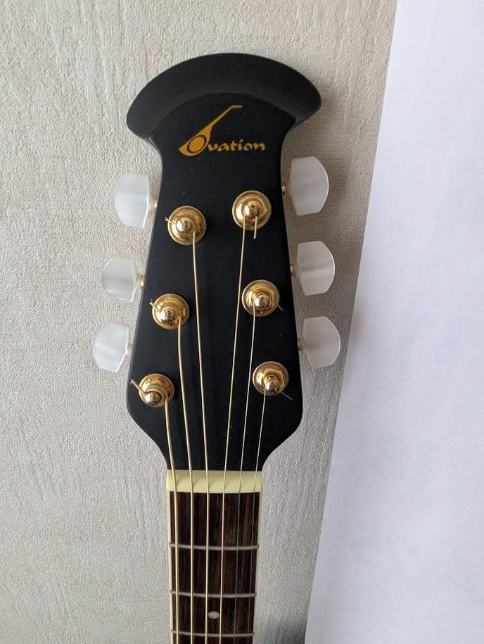 Ovation Celebrity CP257-5BQ　純正ハードケース・取説付