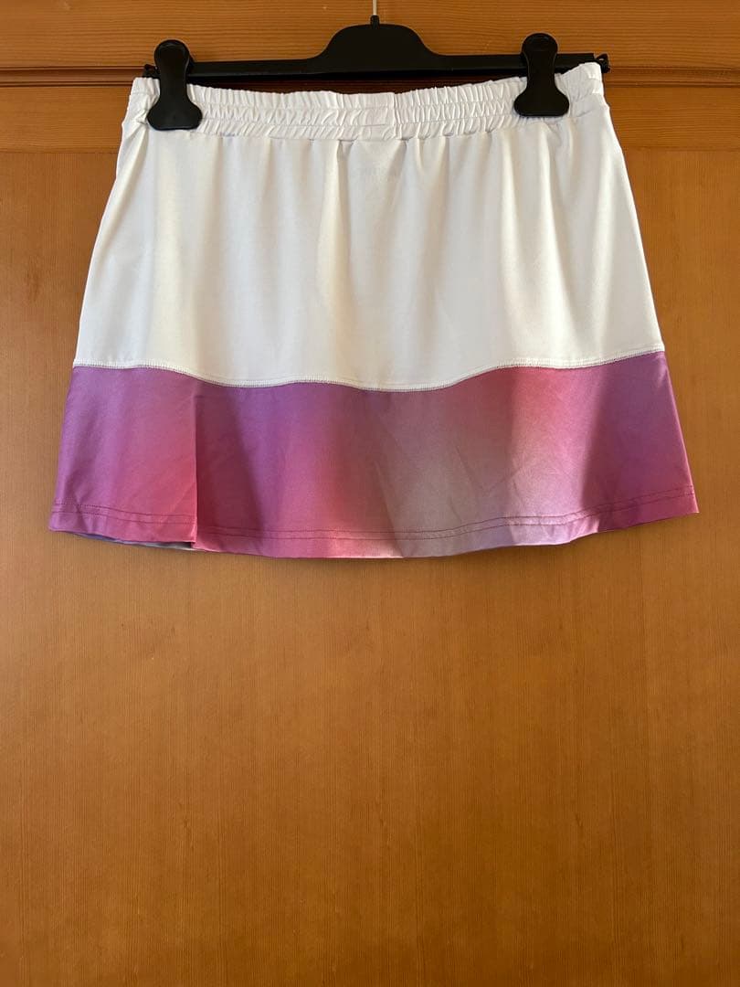 アドミラル　テニスウェア　白、ピンク色スコート　L Lサイズ　新品