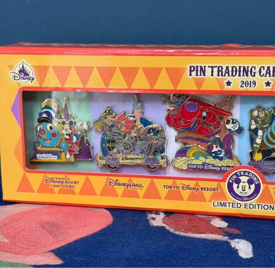 香港ディズニーランド正規品デザイナーシリーズピンバッジ限数800