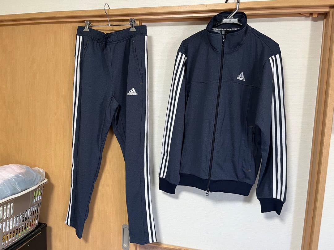 adidasアディダス　24/7 レギュラーフィット AEROREADY デニム